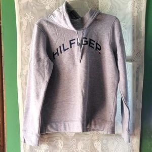 Tommy Hilfiger Women's Grey Sweatshirt Size Medium NWOT